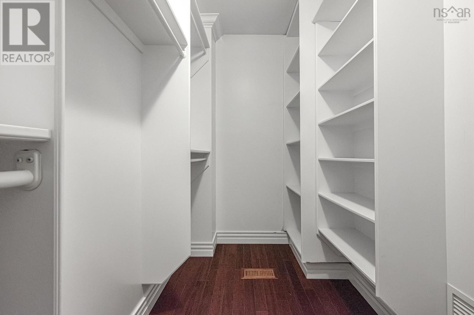 Property 44 of 51 of 1 B Millview Avenue