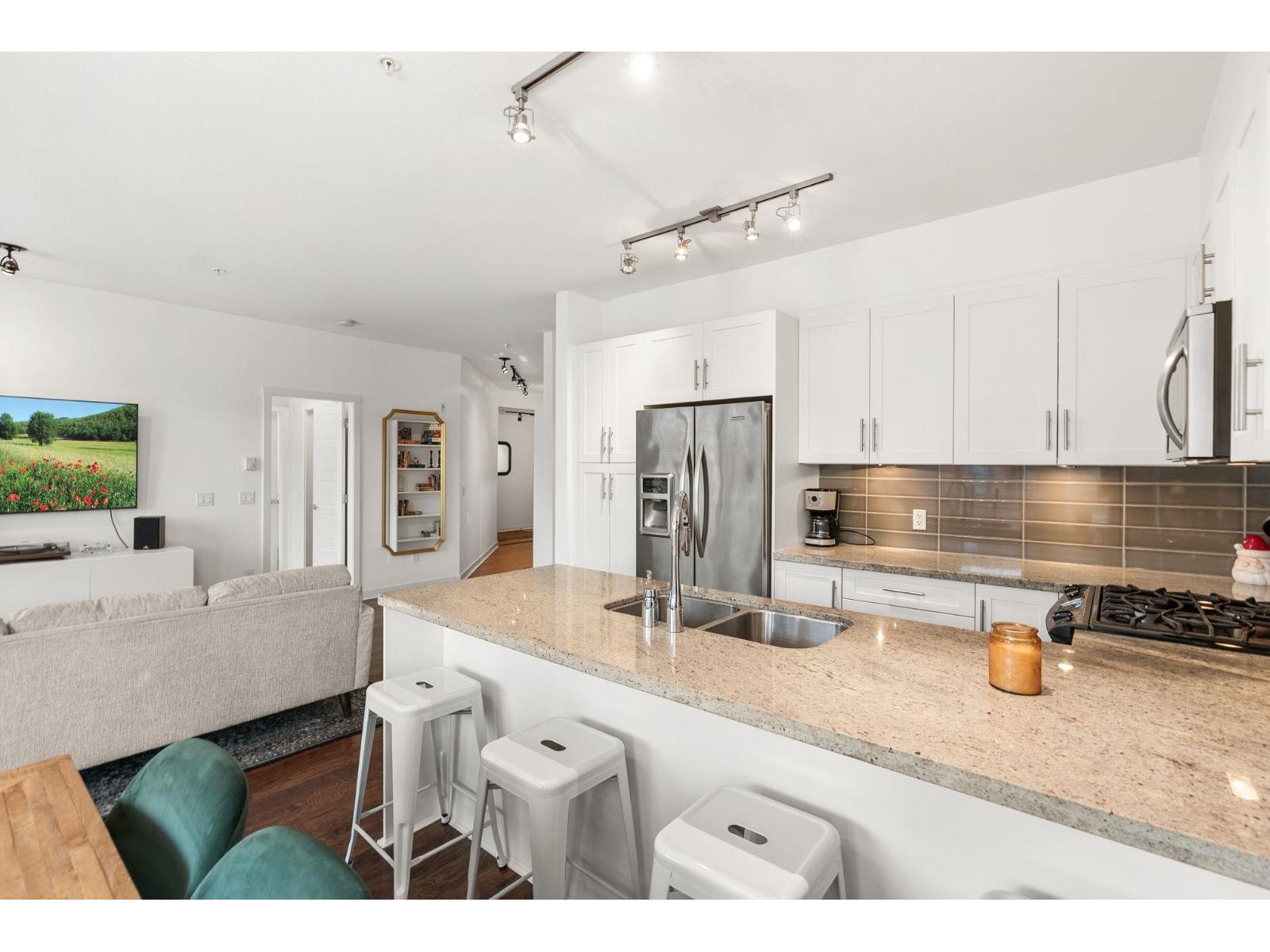 203 23255 BILLY BROWN ROAD, Langley