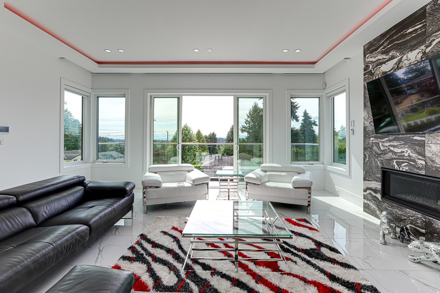 5920 181 STREET - Photo 5 of 40, Surrey, British Columbia