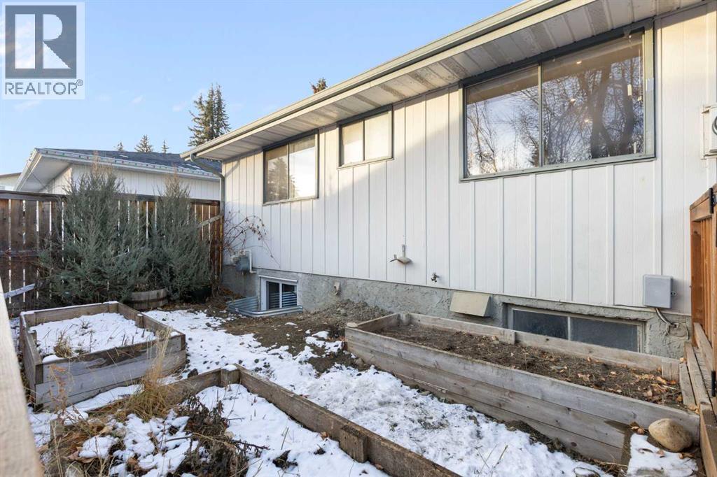 Single Family House Bungalow for Sale in  Brookgreen Drive SW Braeside Calgary 