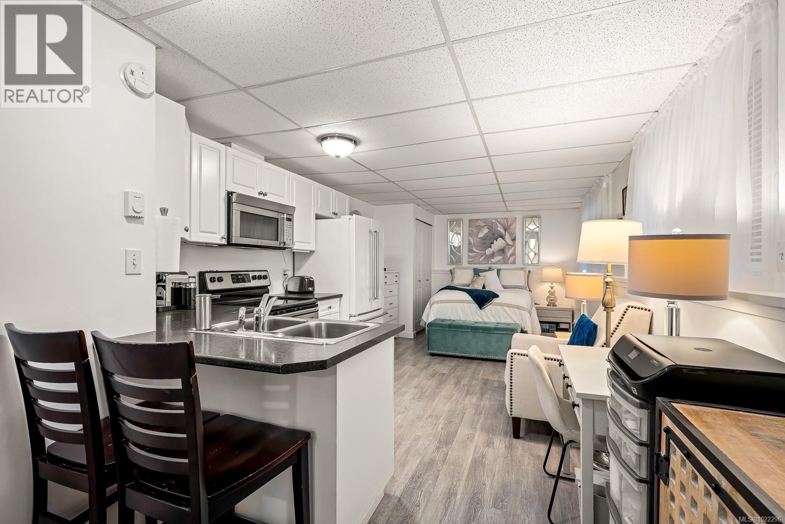 113 Mitchell Pl, Courtenay