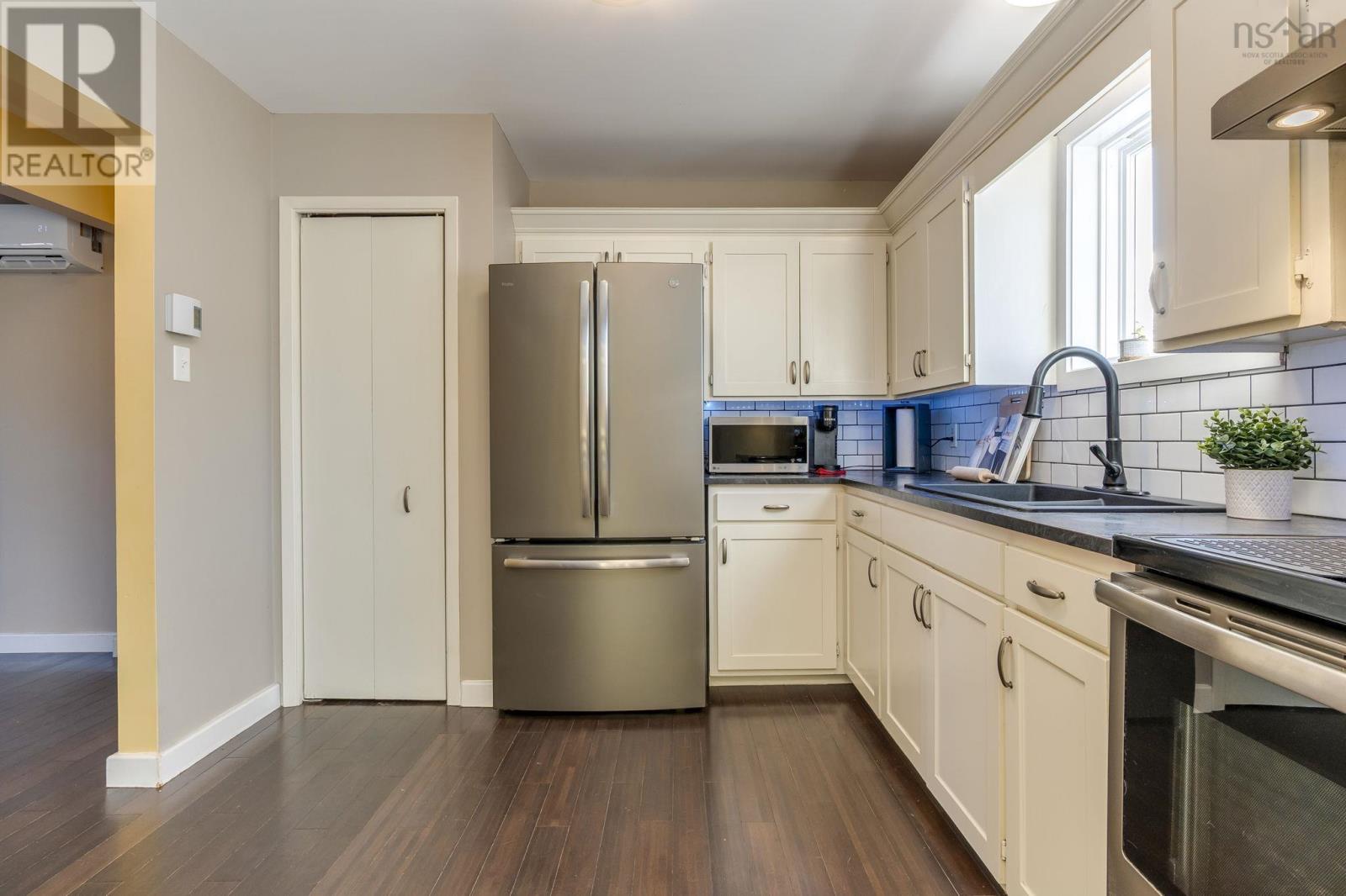 Property 12 of 40 of 88 Merrimac Drive