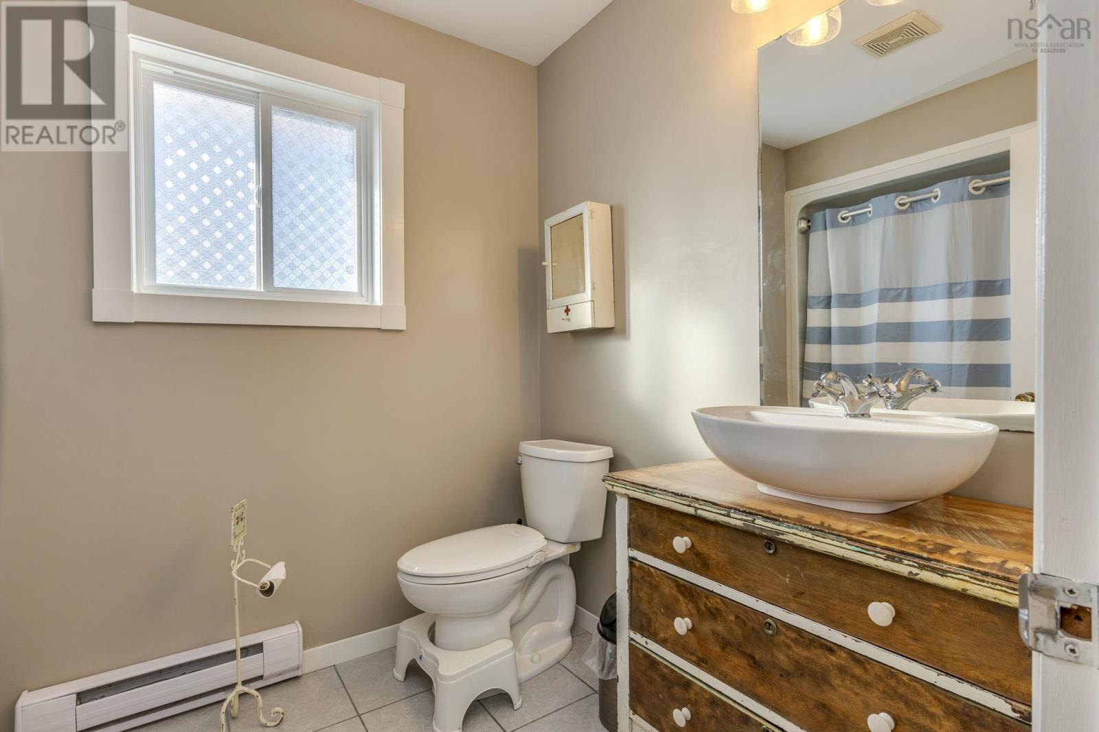 Property 26 of 40 of 88 Merrimac Drive