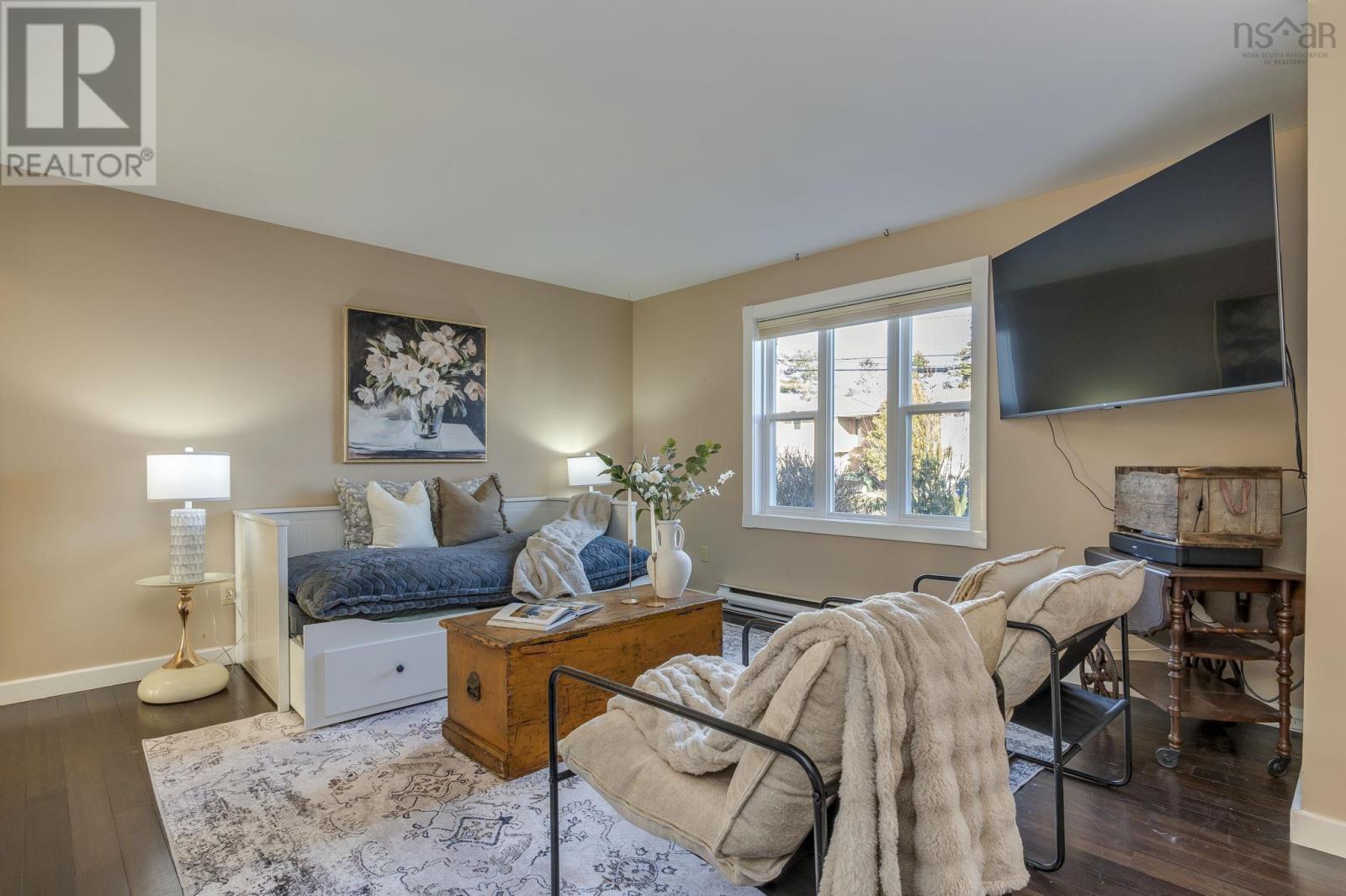 Property 7 of 40 of 88 Merrimac Drive