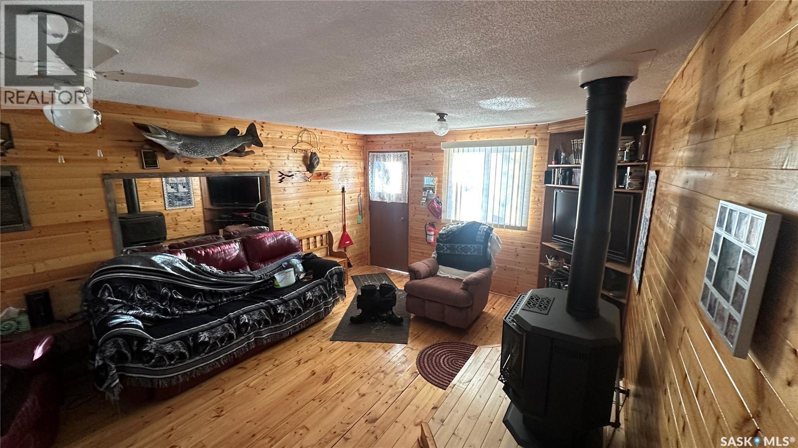 102 Lakeview DRIVE - Photo 5 of 23, Tobin Lake, Saskatchewan