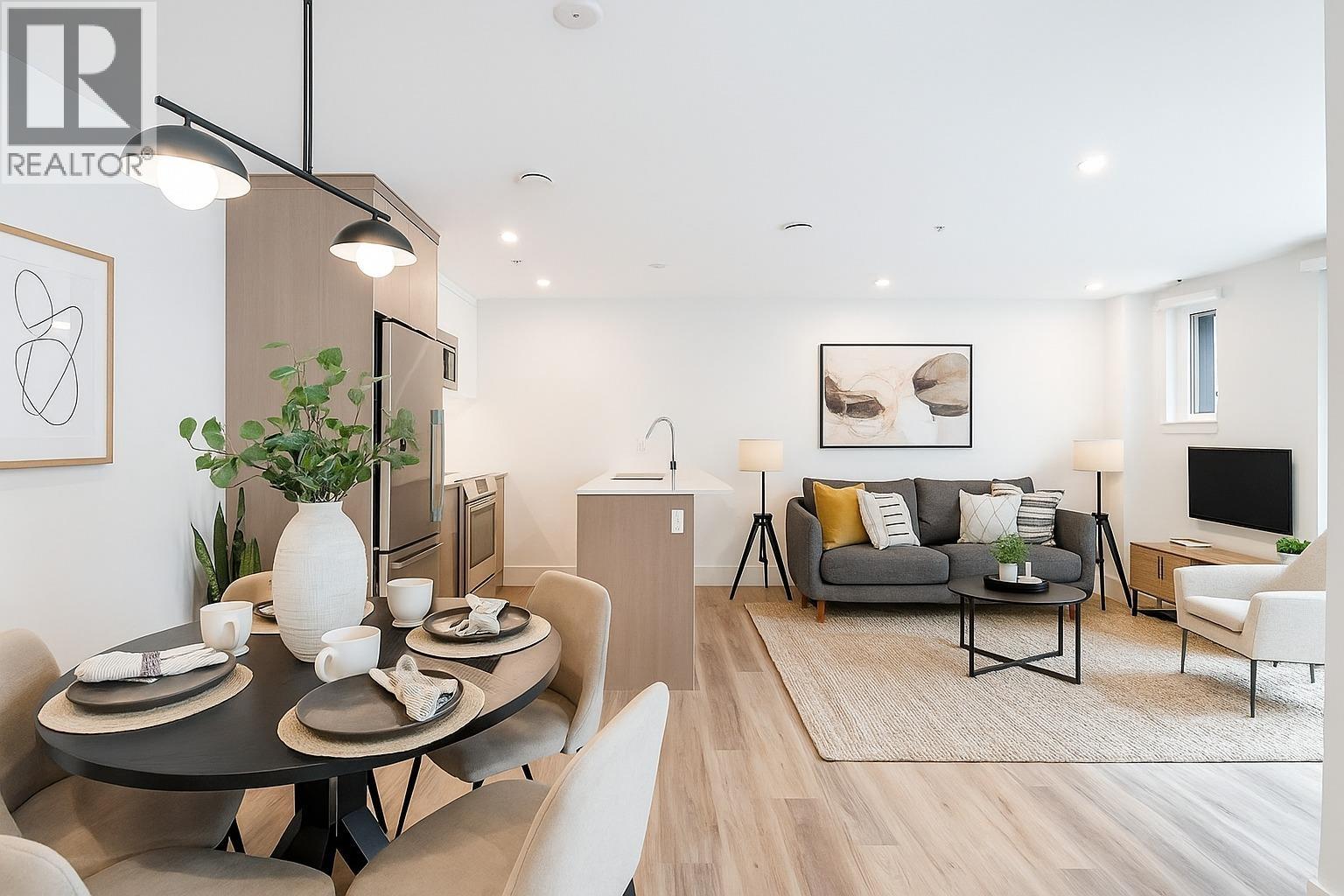 109 2085 E 1ST AVENUE - Photo 2 of 36, Vancouver, British Columbia