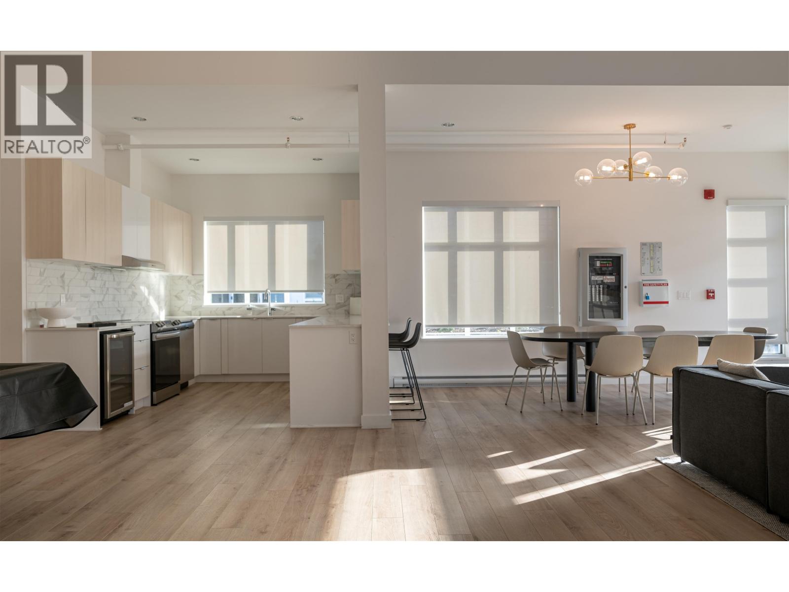 216 1792 STARLING DRIVE, Tsawwassen