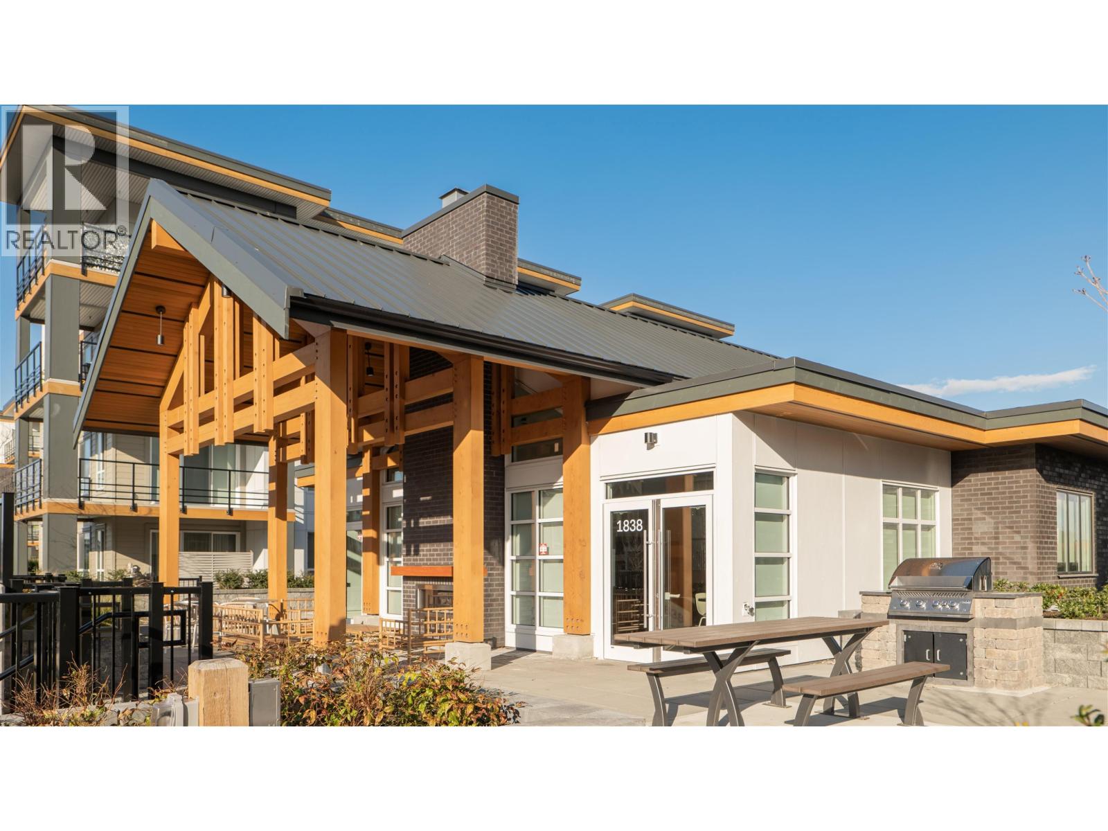 216 1792 STARLING DRIVE, Tsawwassen