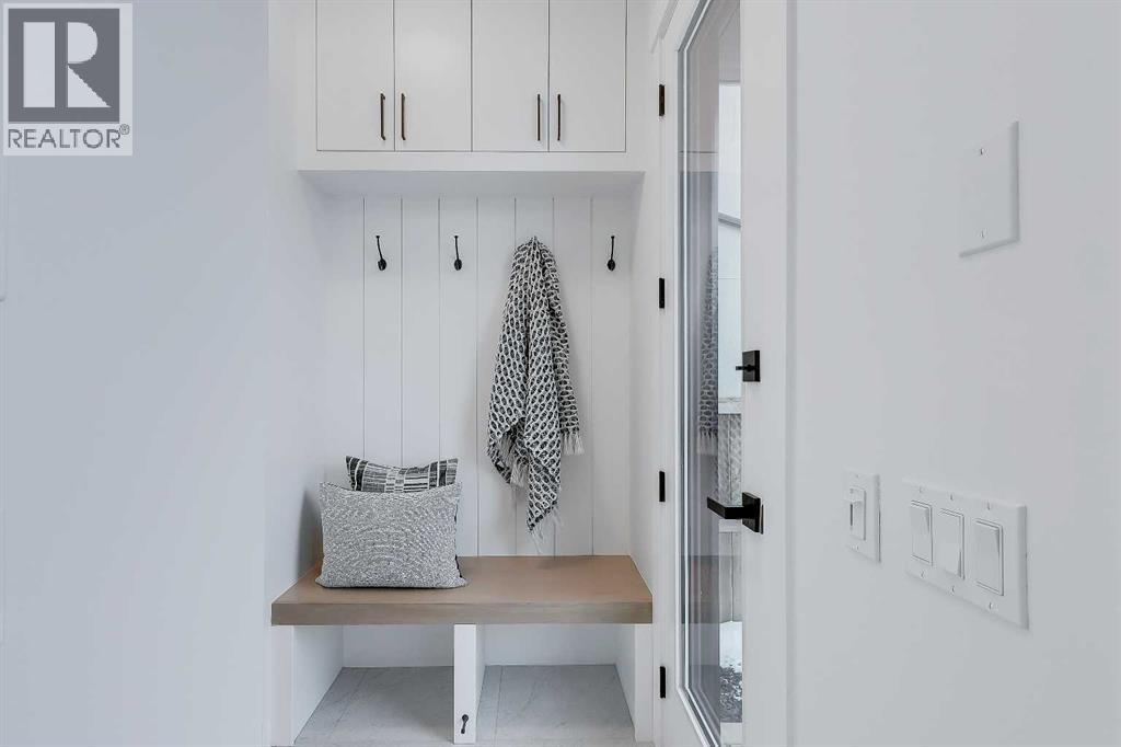 Single Family House for Sale in   Avenue NE Renfrew Calgary 