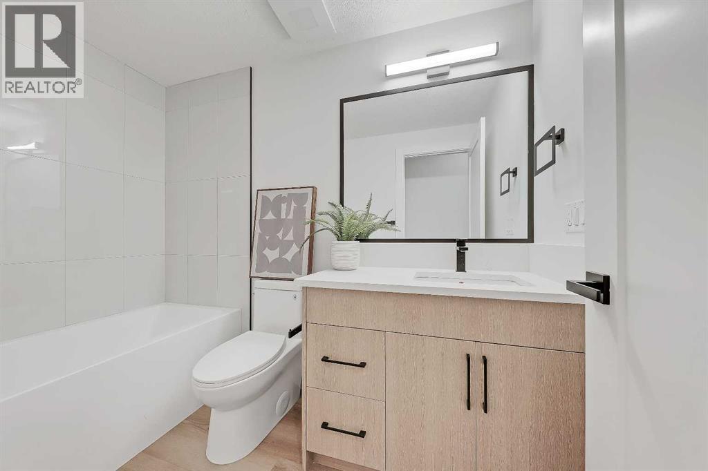 Single Family House for Sale in   Avenue NE Renfrew Calgary 