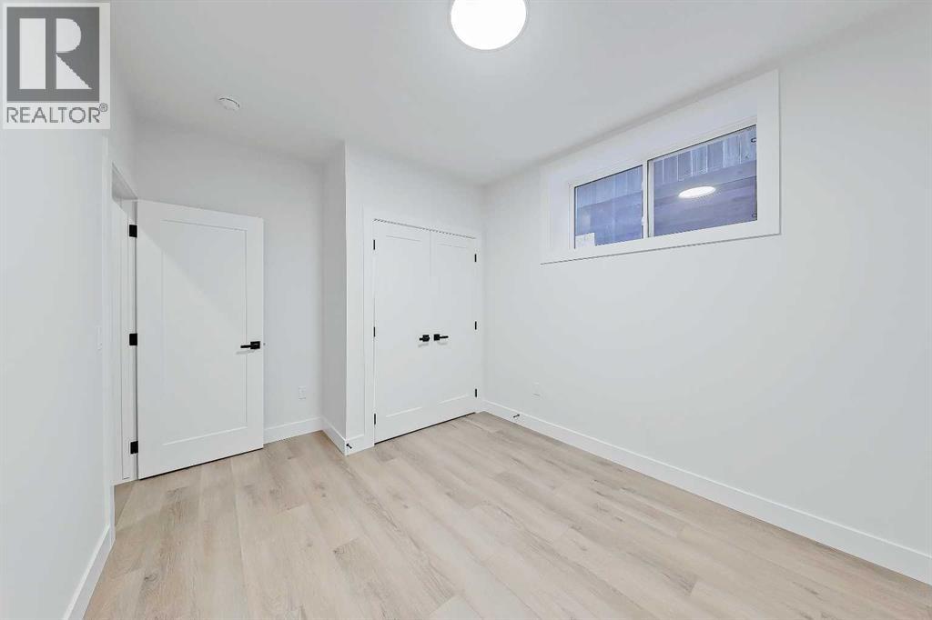 Single Family House for Sale in   Avenue NE Renfrew Calgary 