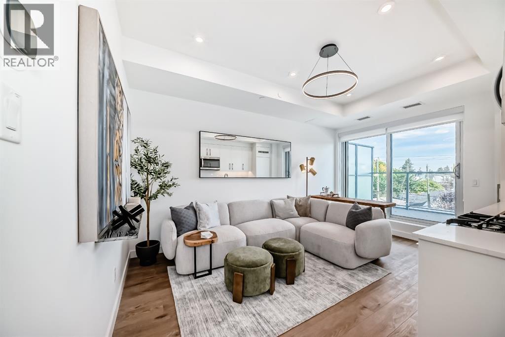 Single Family House for Sale in   A Street NW West Hillhurst Calgary 