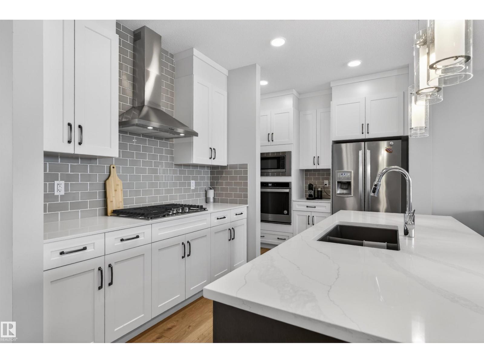 3230 PARKER LOOP SW, Edmonton