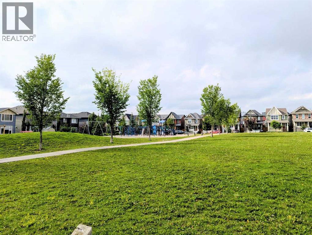 Single Family House for Sale in  Evansborough Way NW Evanston Calgary 