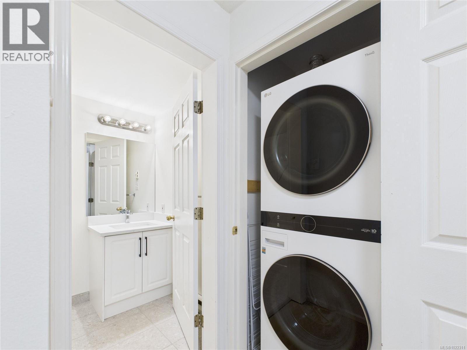 102 1028 Balmoral Road, Victoria