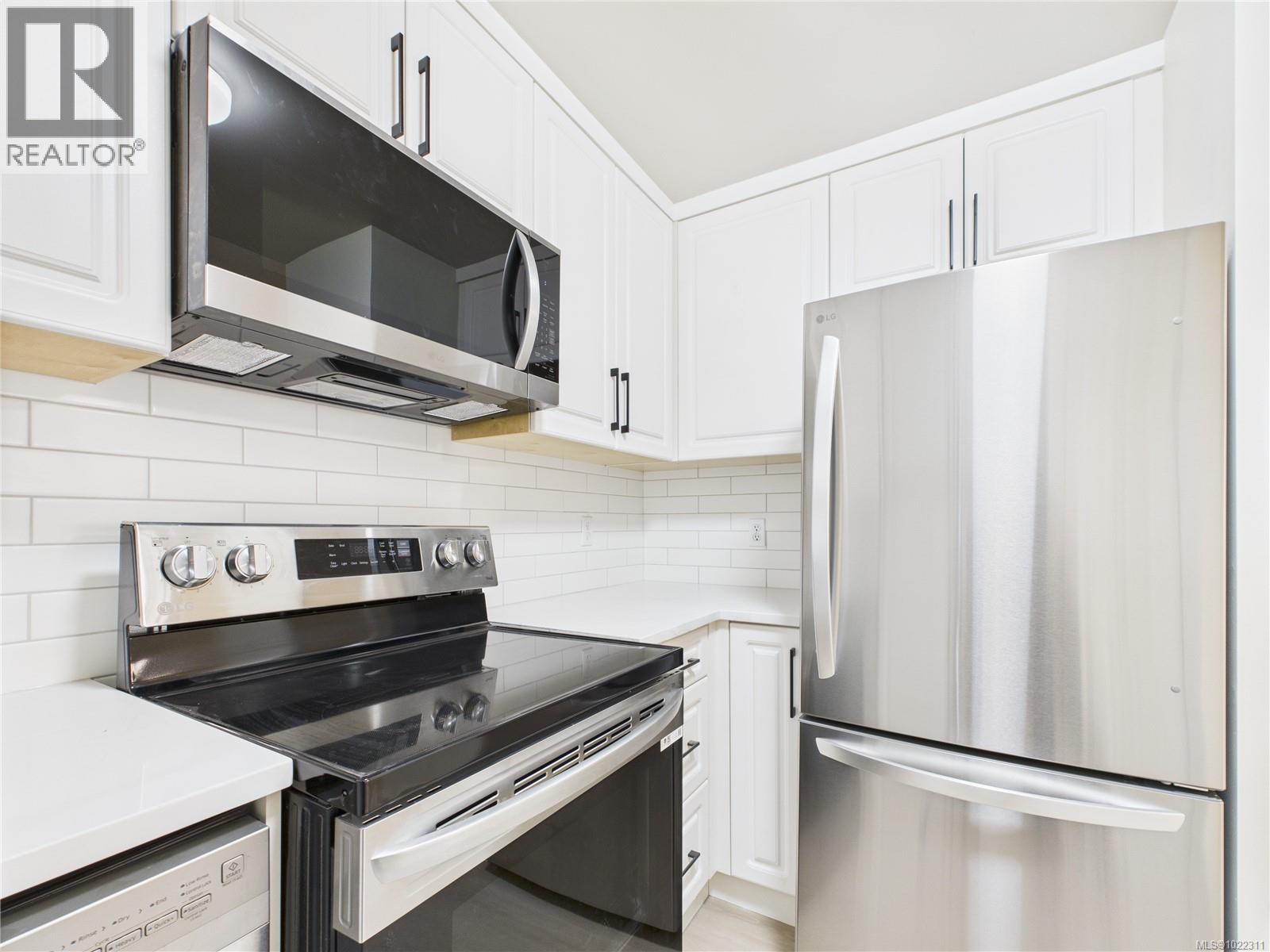 102 1028 Balmoral Road, Victoria