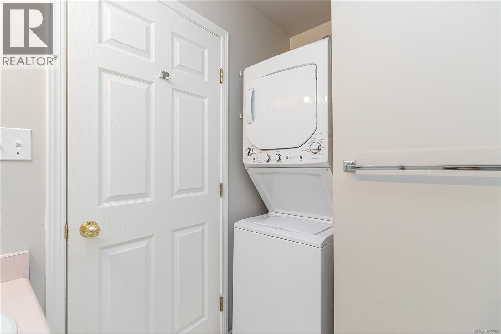 403 1028 Balmoral Road, Victoria