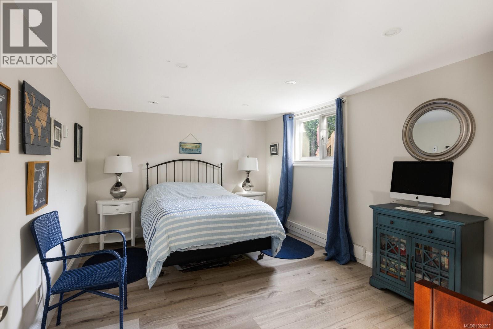  2535 Dalhousie Street, Oak Bay