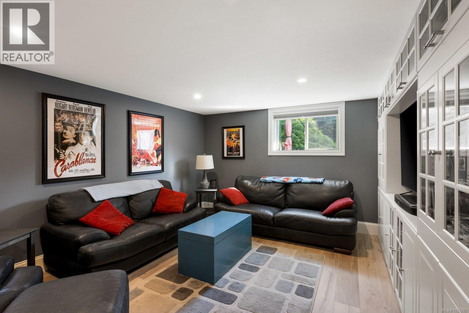  2535 Dalhousie Street, Oak Bay