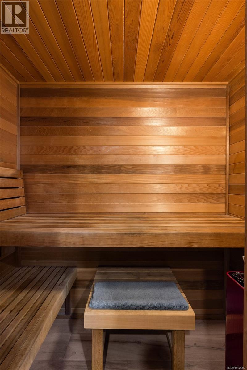  2535 Dalhousie Street, Oak Bay