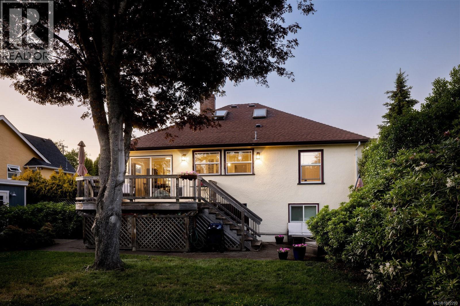  2535 Dalhousie Street, Oak Bay
