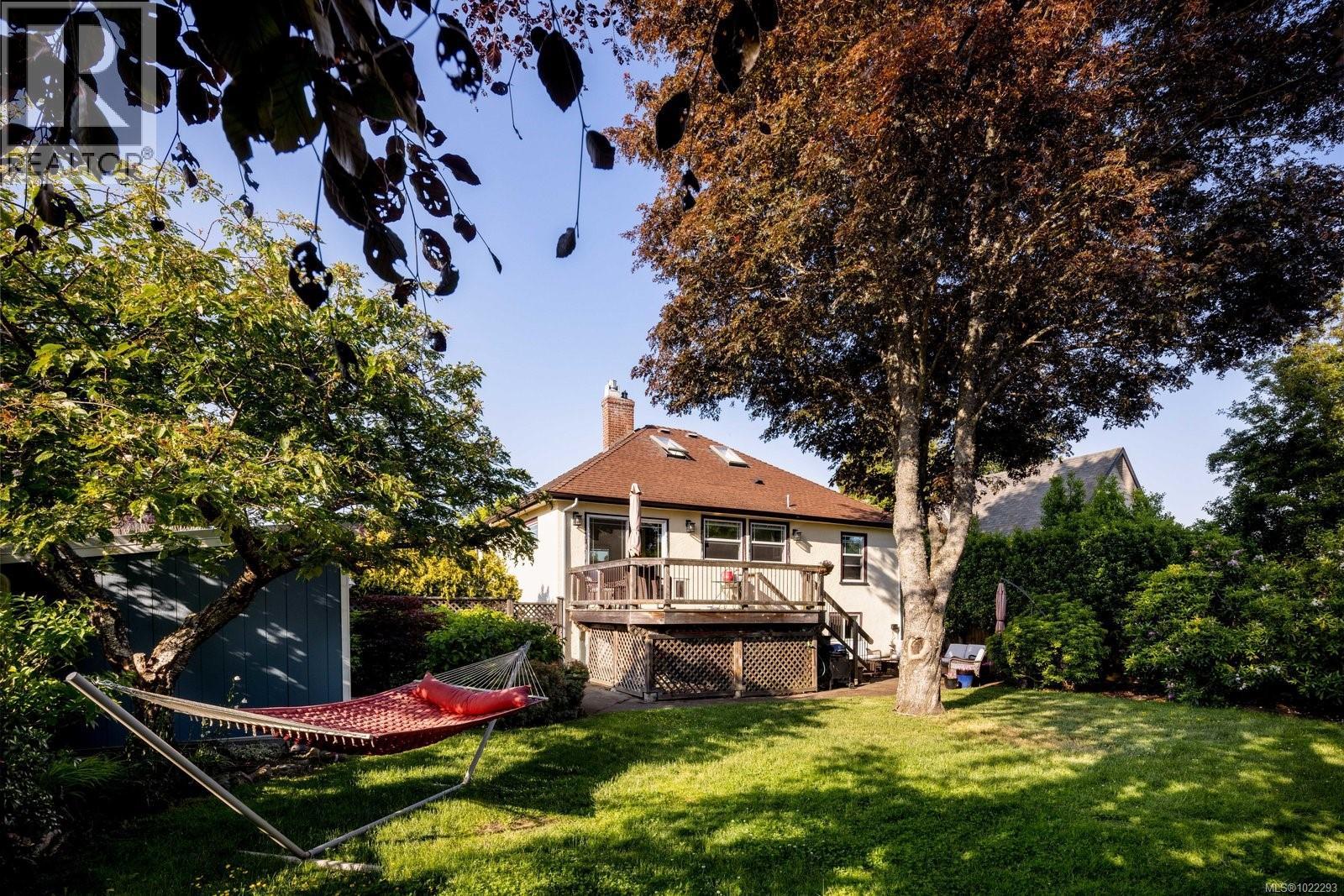  2535 Dalhousie Street, Oak Bay