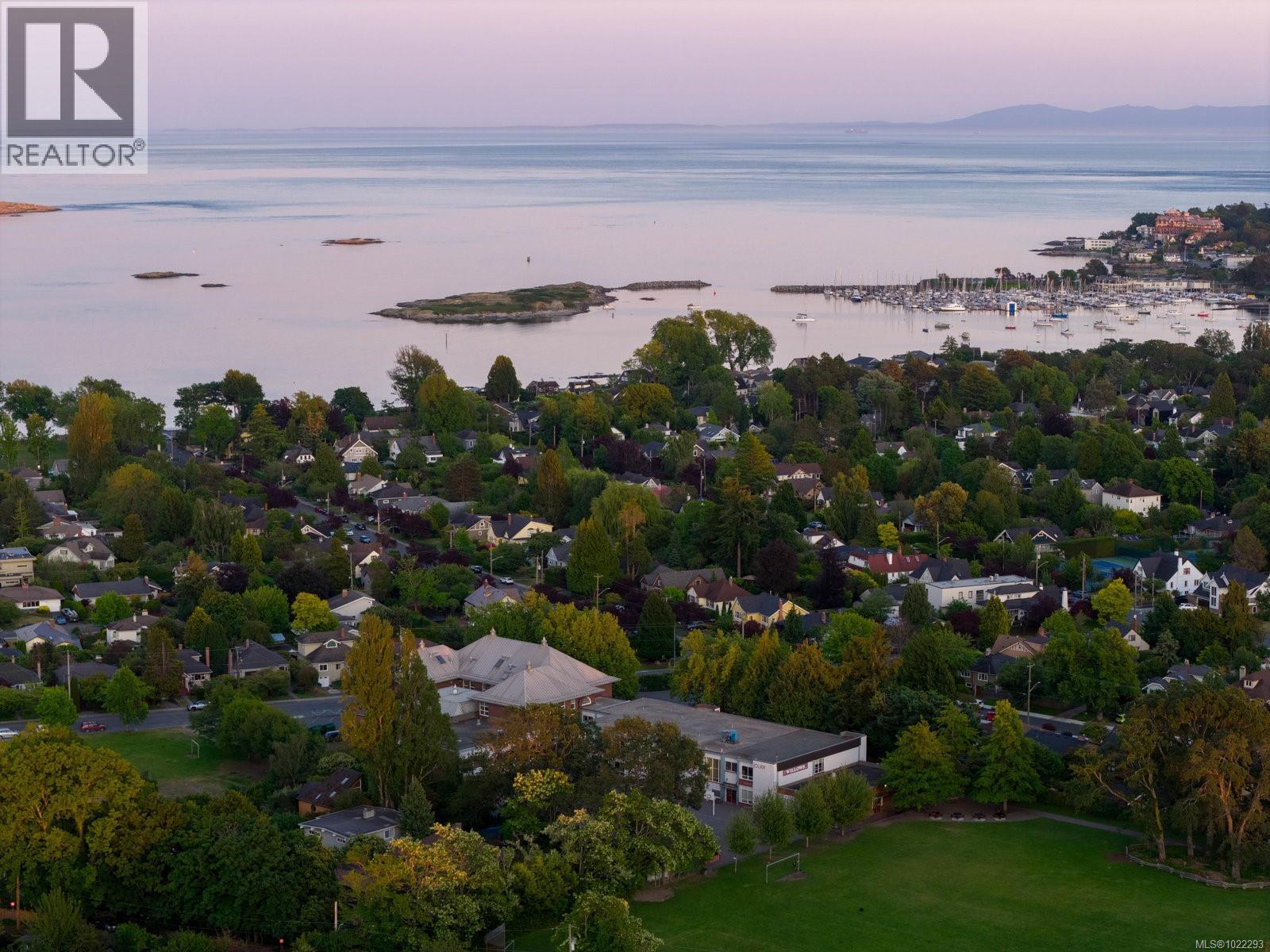  2535 Dalhousie Street, Oak Bay