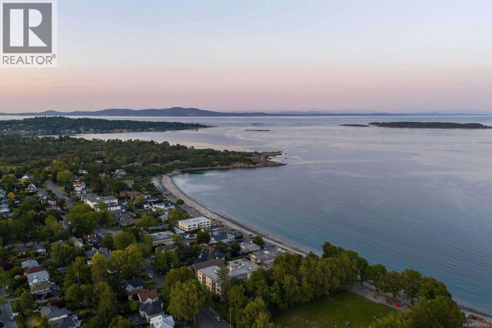  2535 Dalhousie Street, Oak Bay