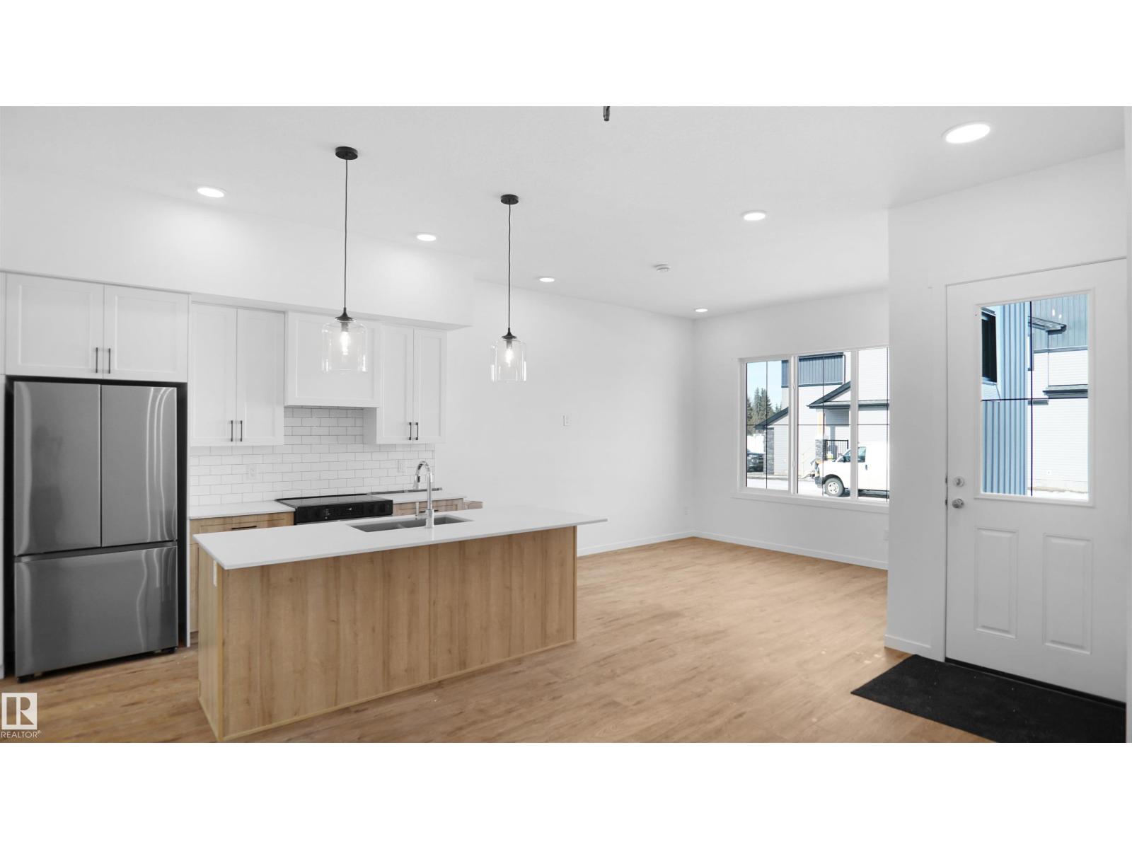 20605 42 AV NW, Edmonton