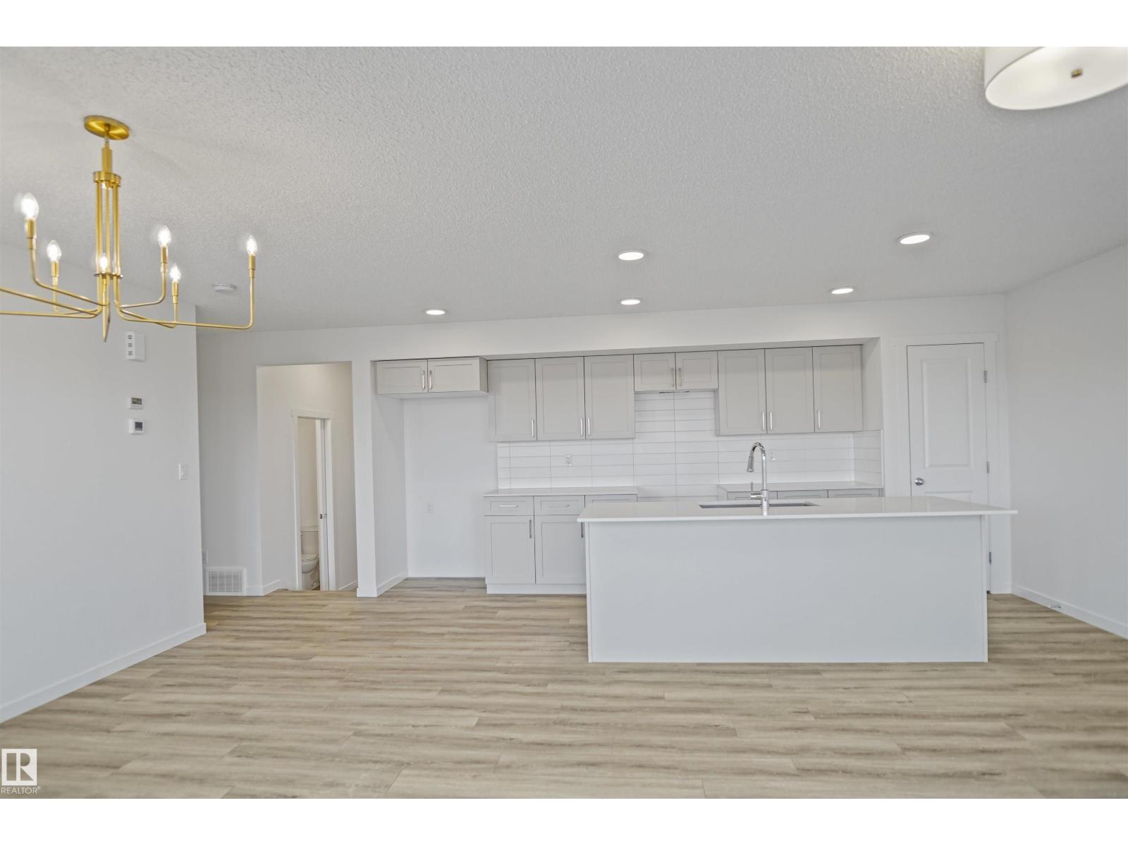 #19 19904 31 AV NW, Edmonton