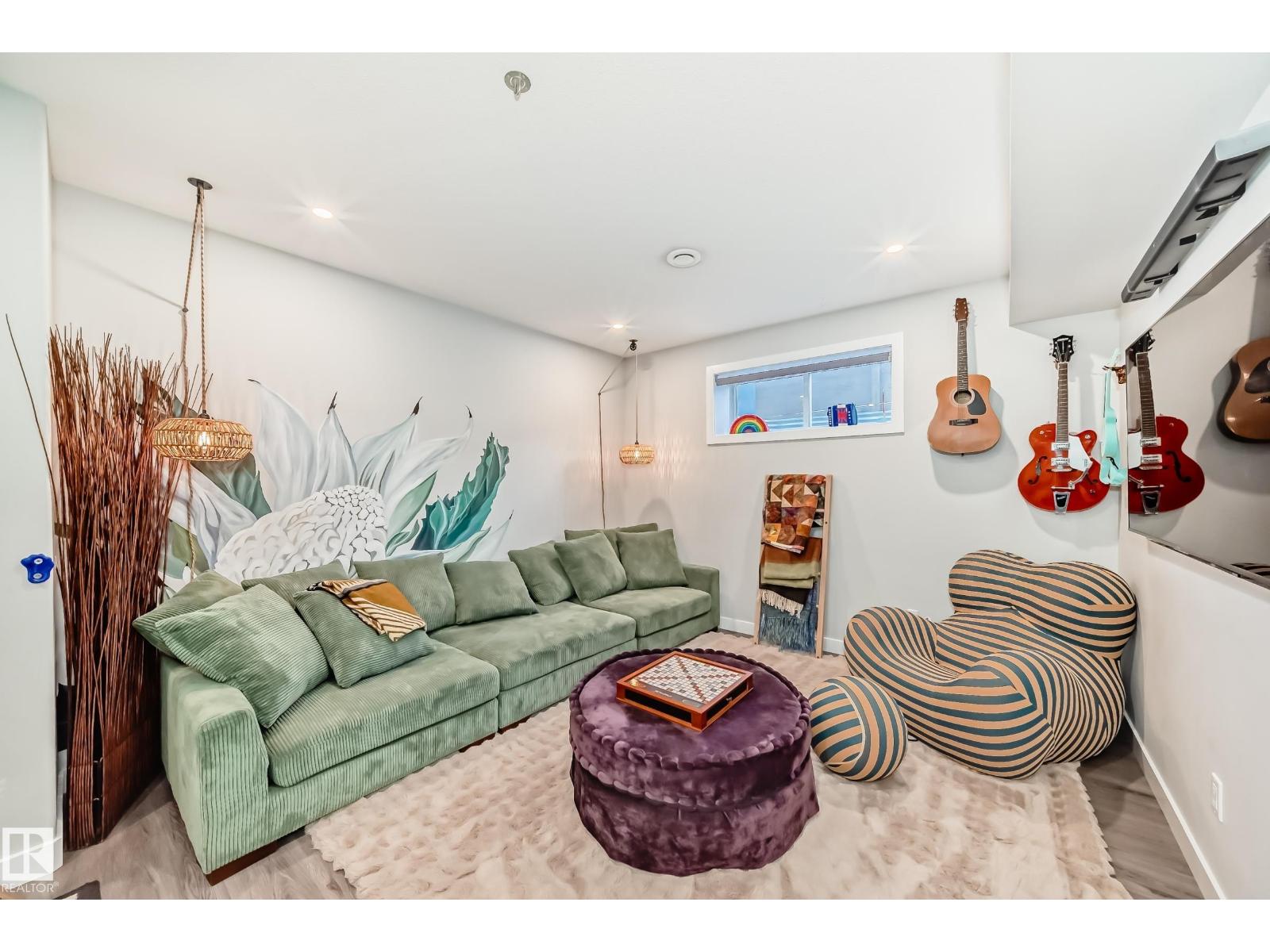 4004 6 AV SW, Edmonton