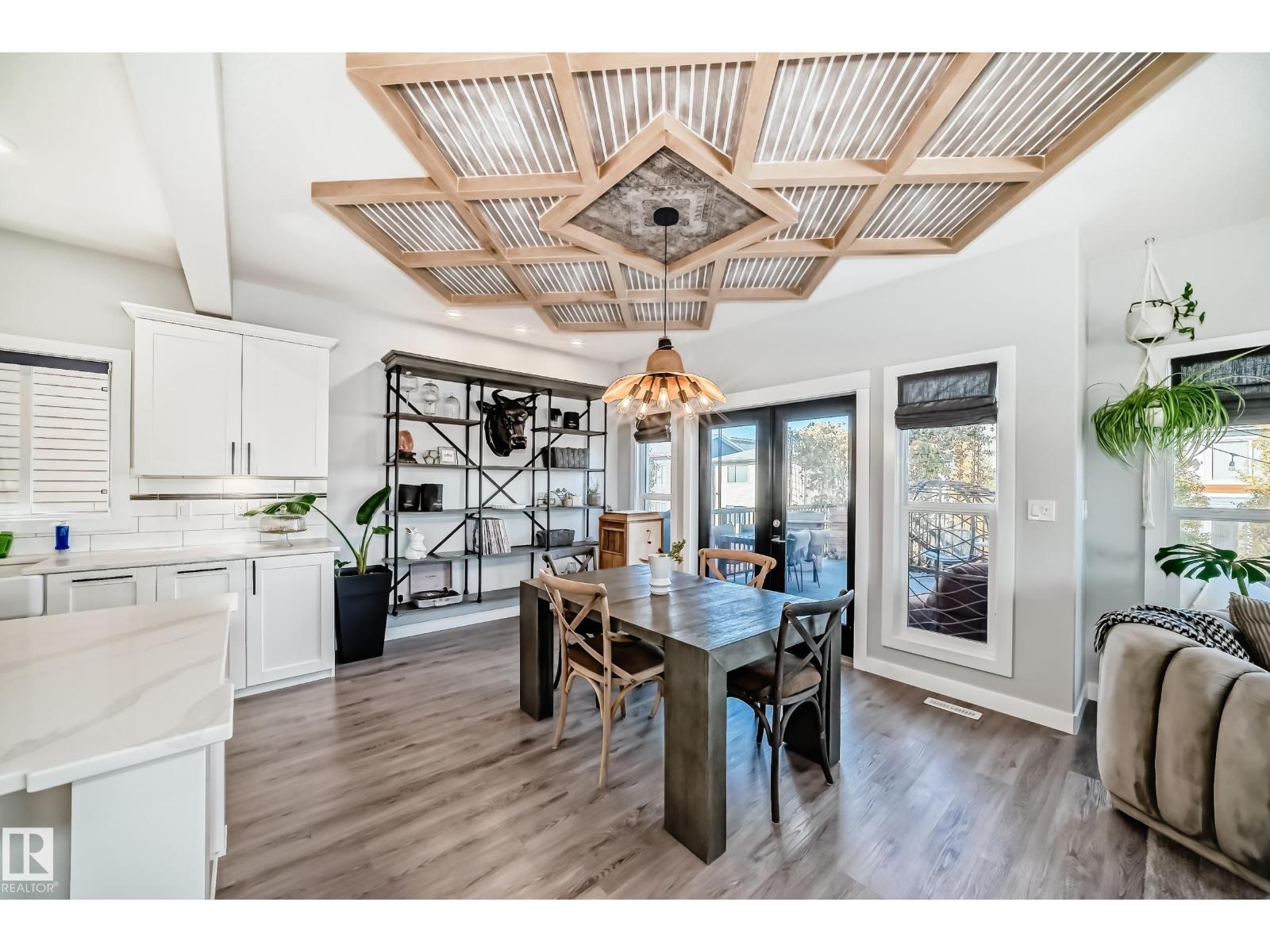 4004 6 AV SW, Edmonton