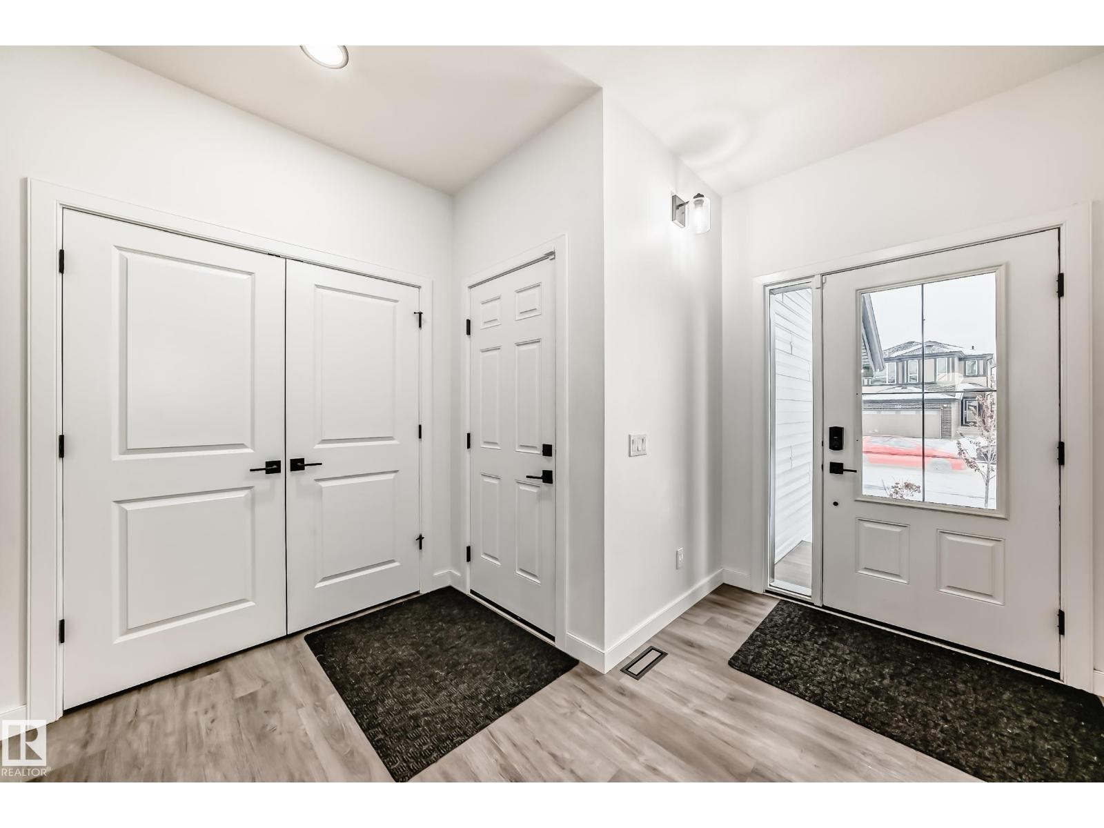 3247 CHERNOWSKI WY SW, Edmonton