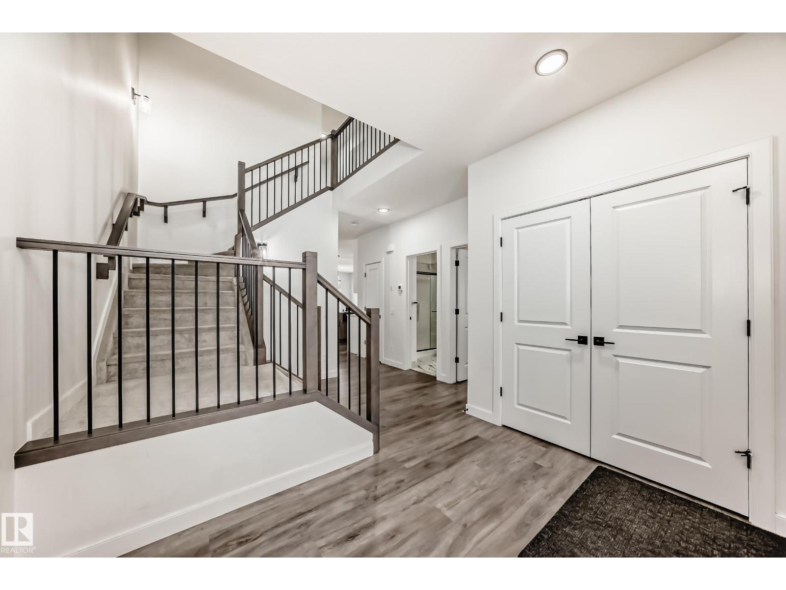 3247 CHERNOWSKI WY SW, Edmonton