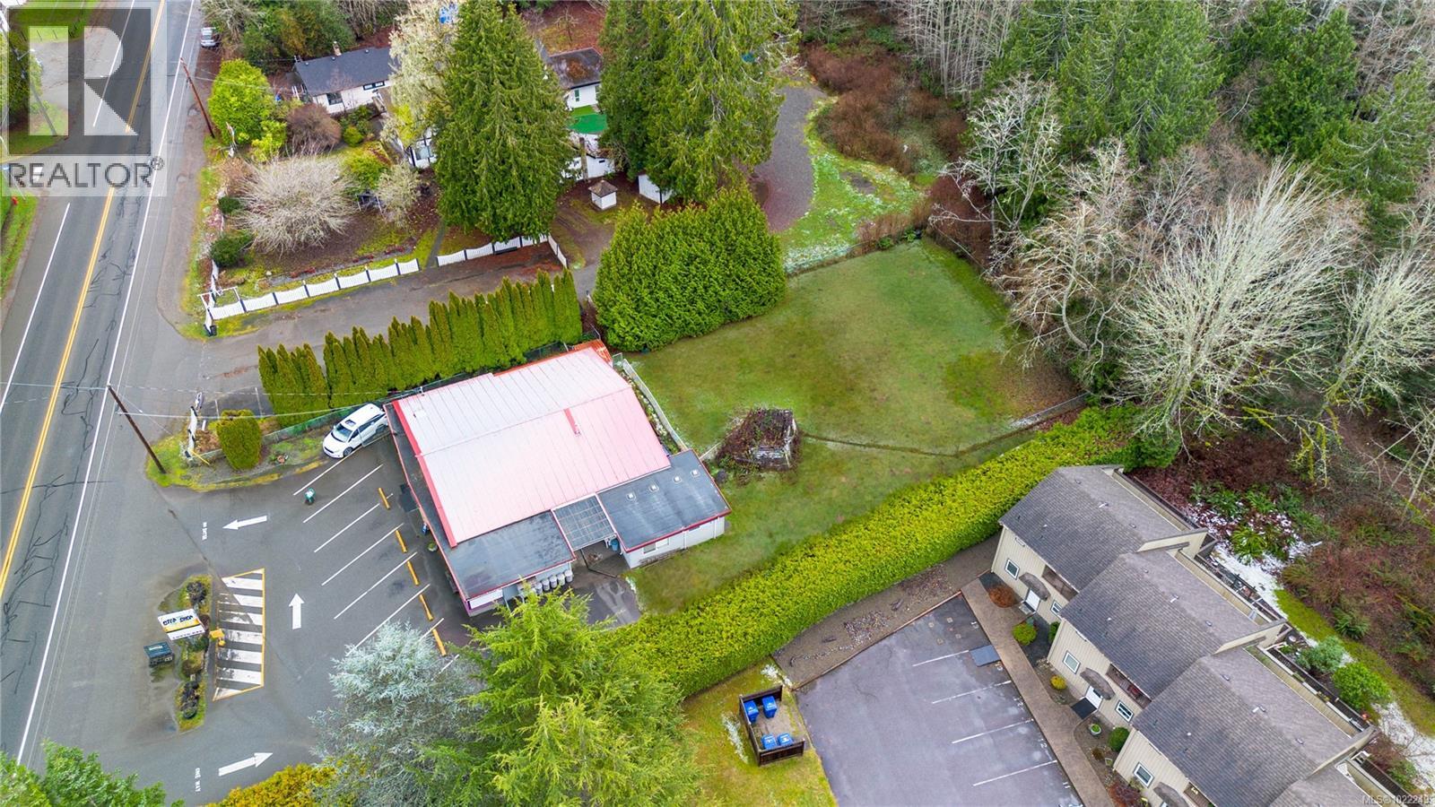 3346 ISLAND HWY W - 22