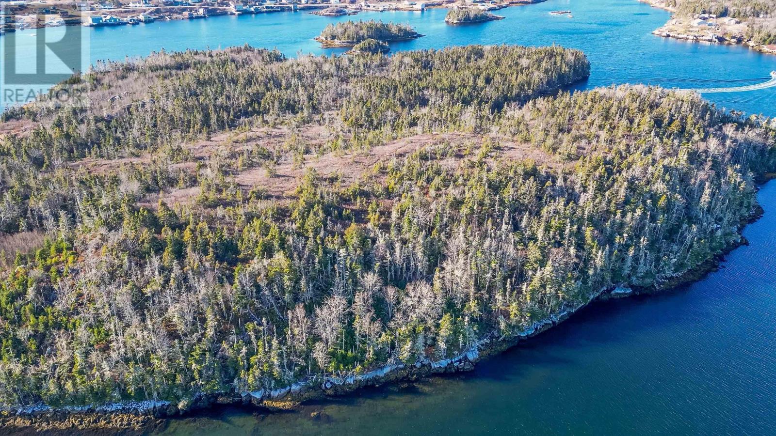 Property 4 of 11 of 2&3 Privateer Island