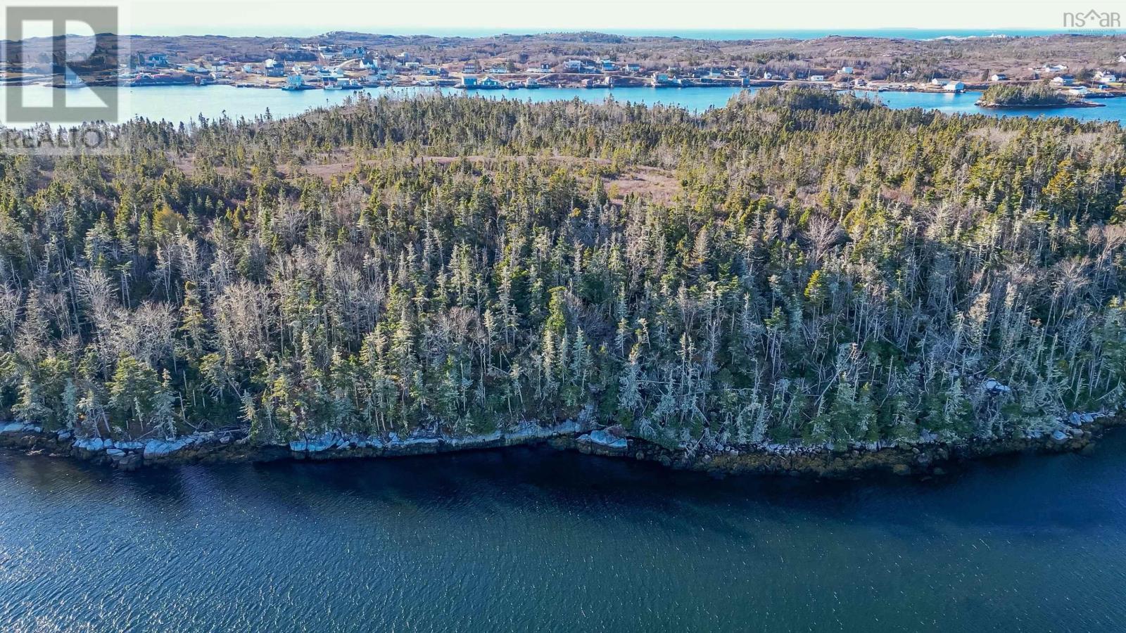 Property 6 of 11 of 2&3 Privateer Island