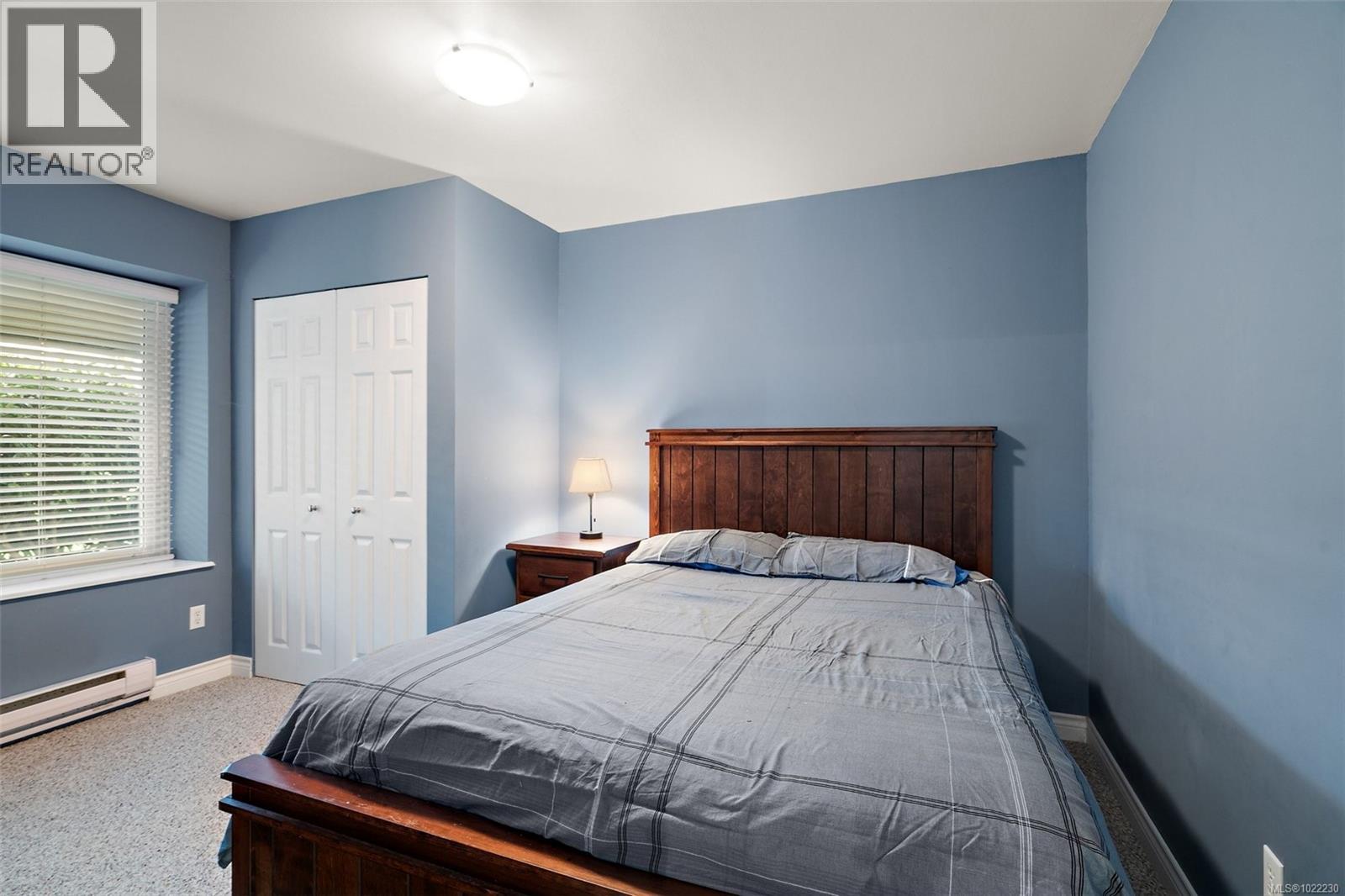 7719 Azurene Pl, Central Saanich