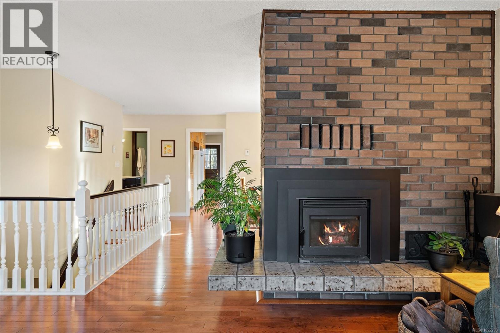 7719 Azurene Pl, Central Saanich