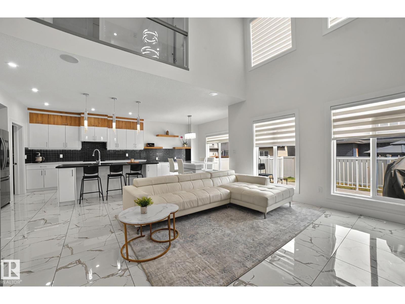 15023 15 ST NW, Edmonton