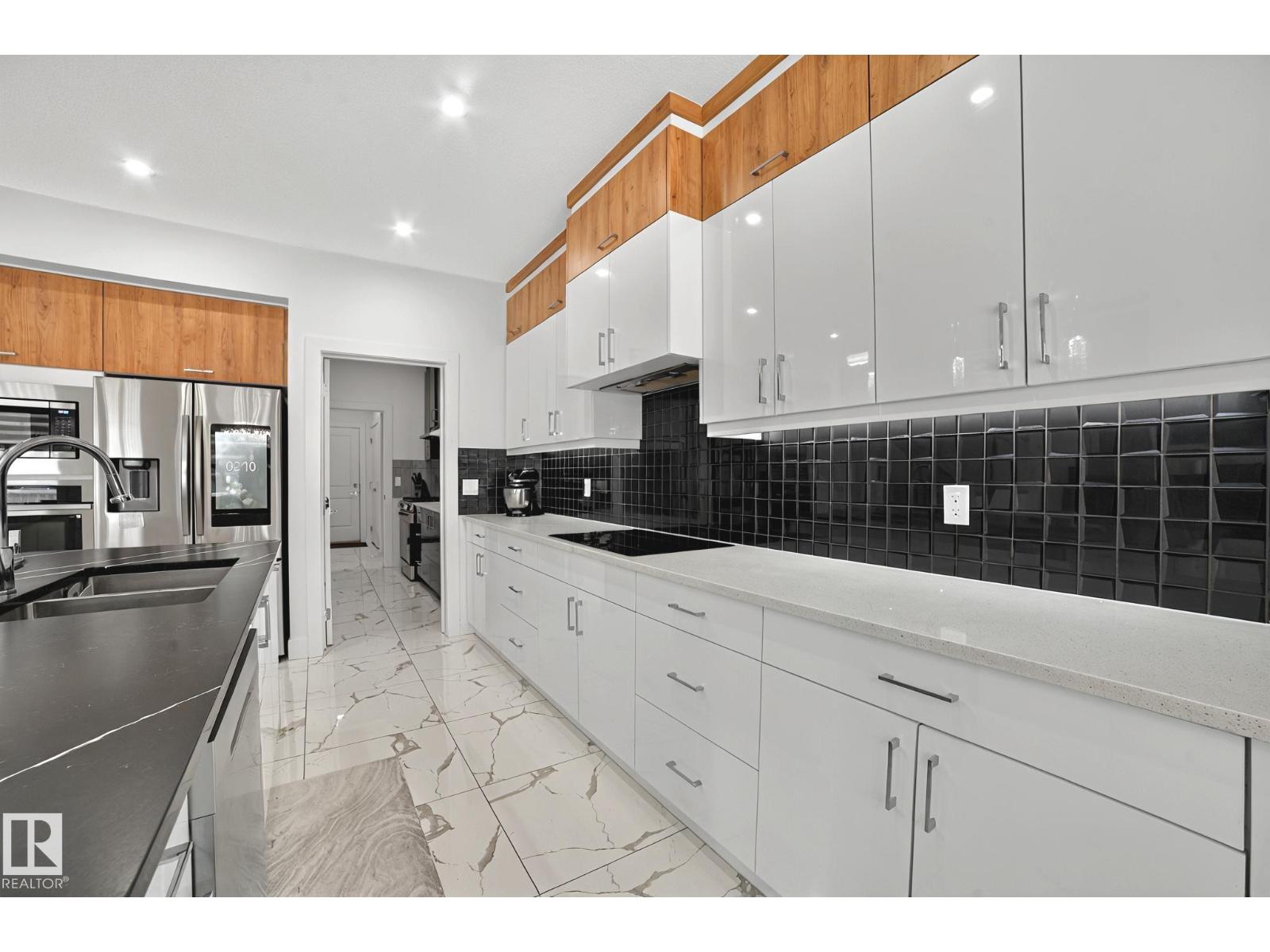 15023 15 ST NW, Edmonton