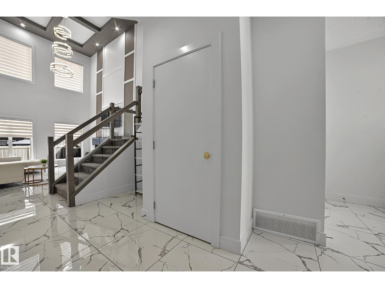 15023 15 ST NW, Edmonton