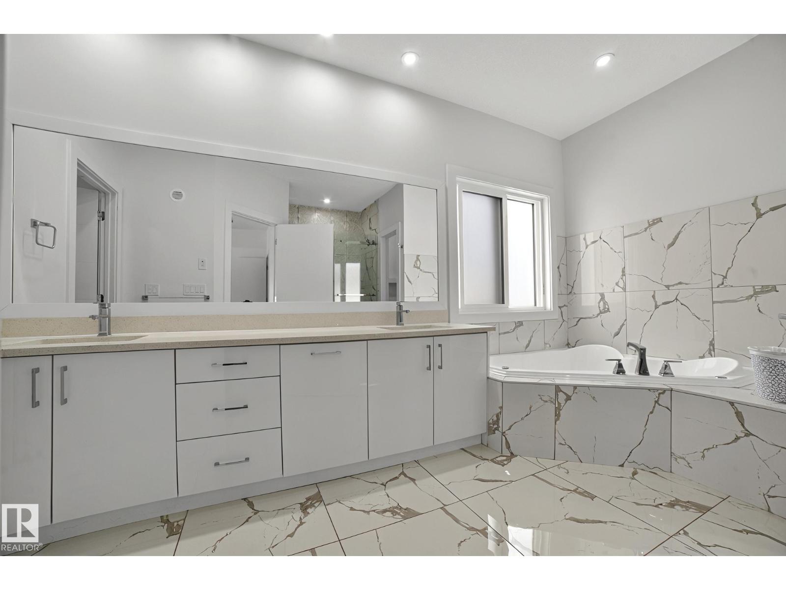 15023 15 ST NW, Edmonton