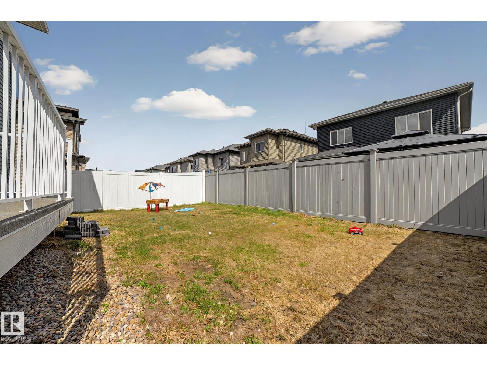 15023 15 ST NW, Edmonton