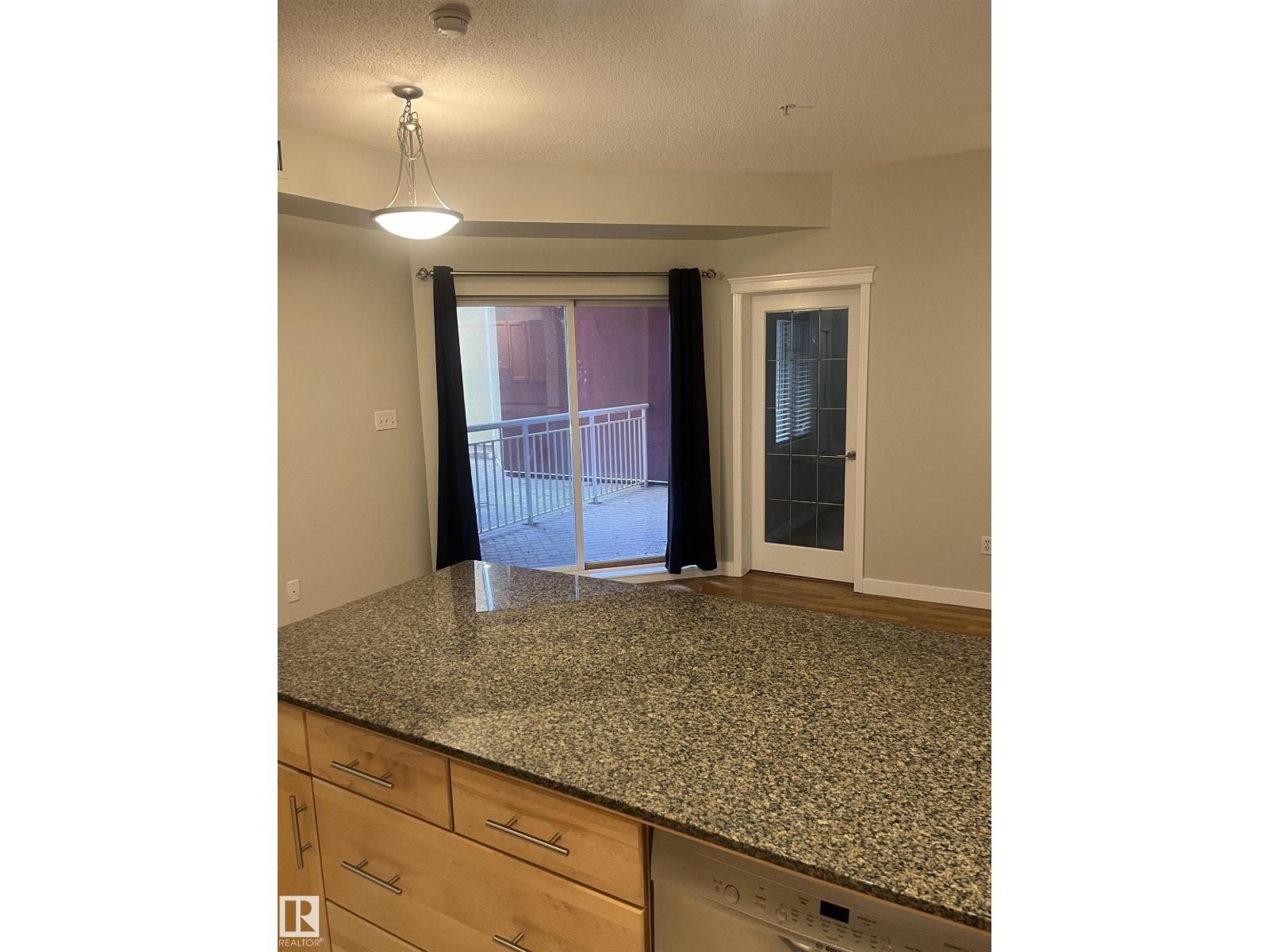 #110 10333 112 ST NW, Edmonton