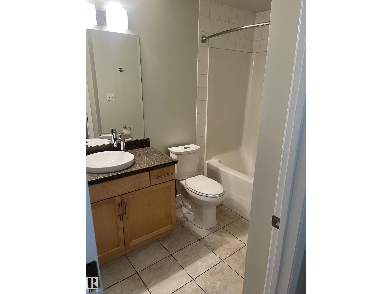 #110 10333 112 ST NW, Edmonton