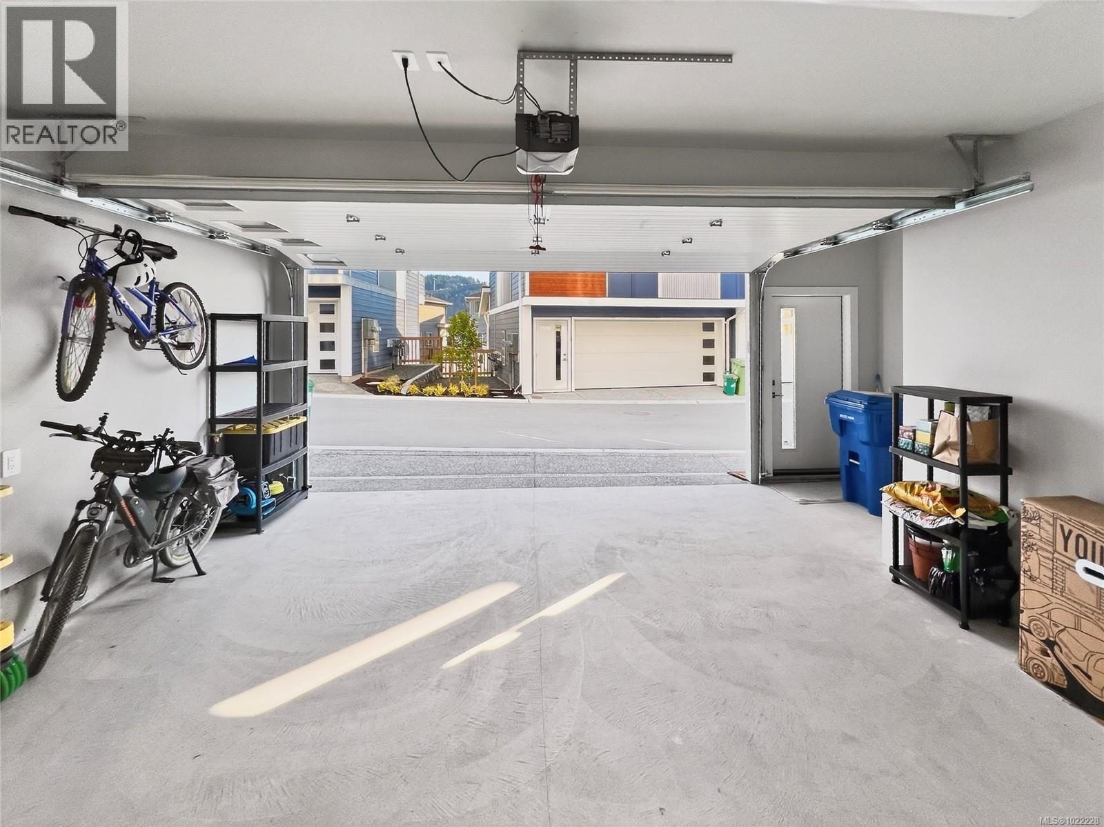 2727 Celestial Crt, Langford