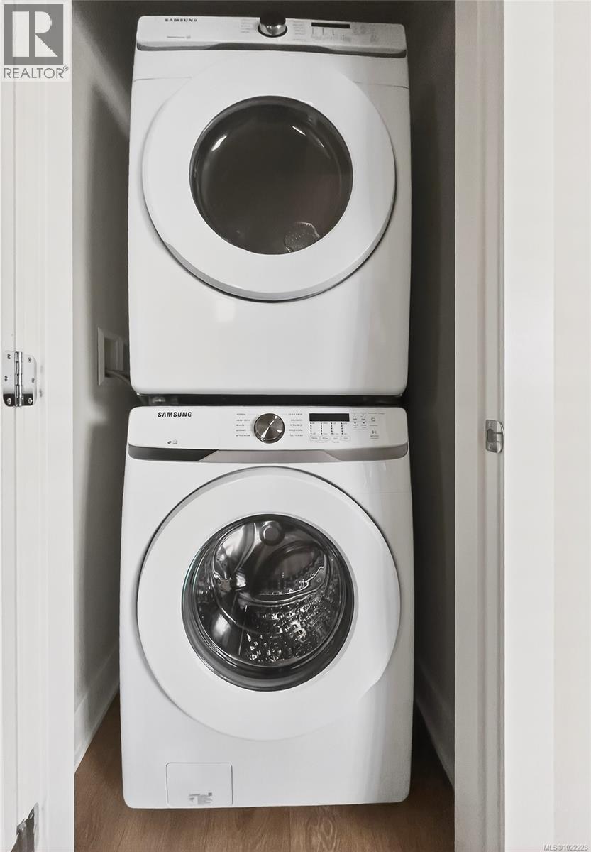 2727 Celestial Crt, Langford