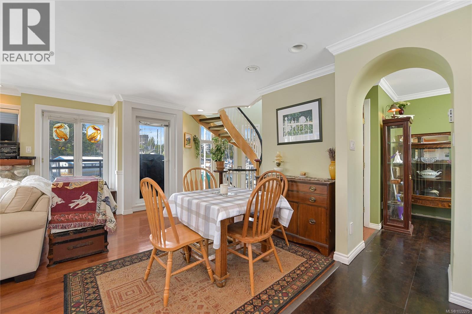 27 453 Head Street, Esquimalt