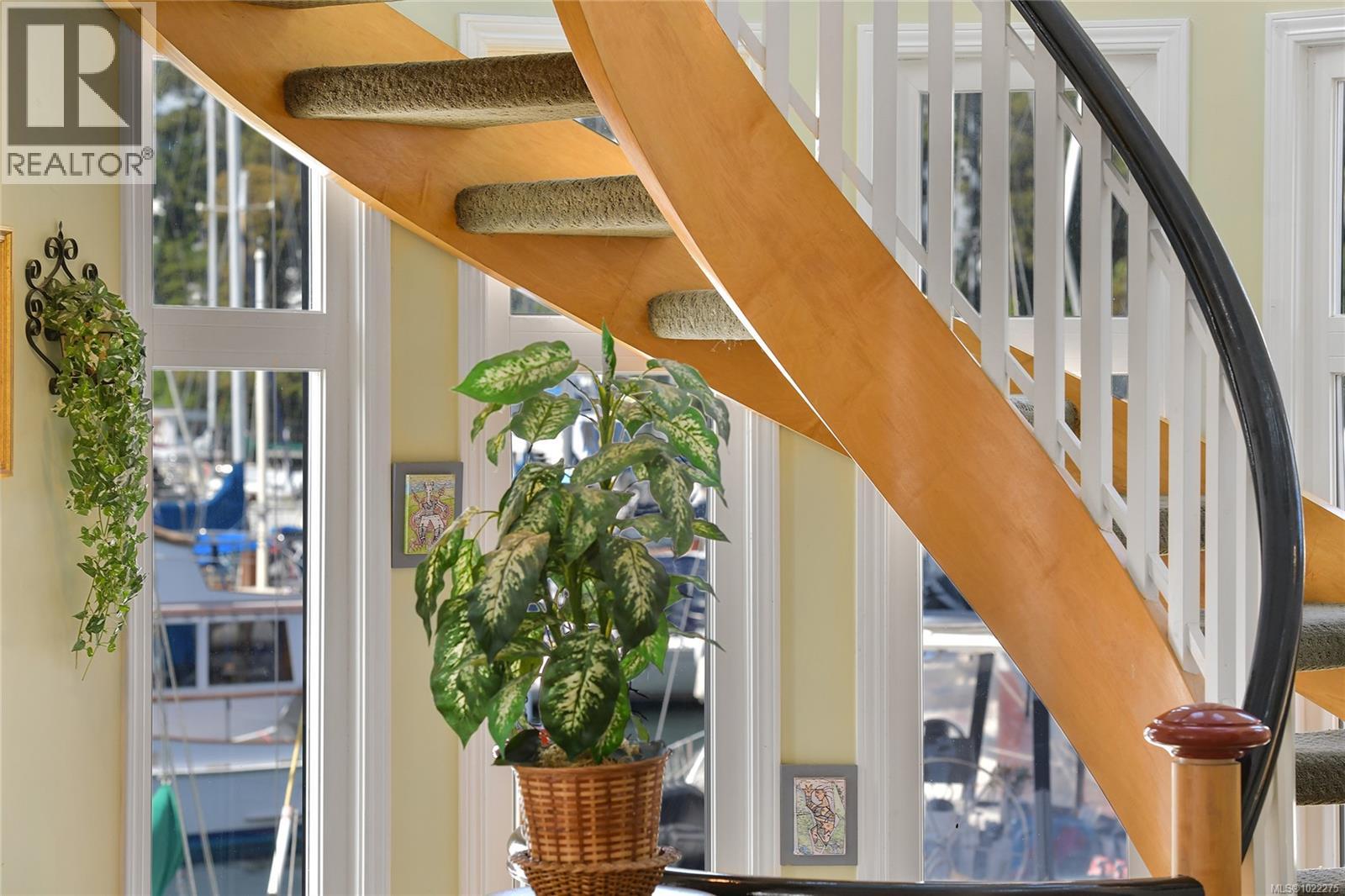 27 453 Head Street, Esquimalt